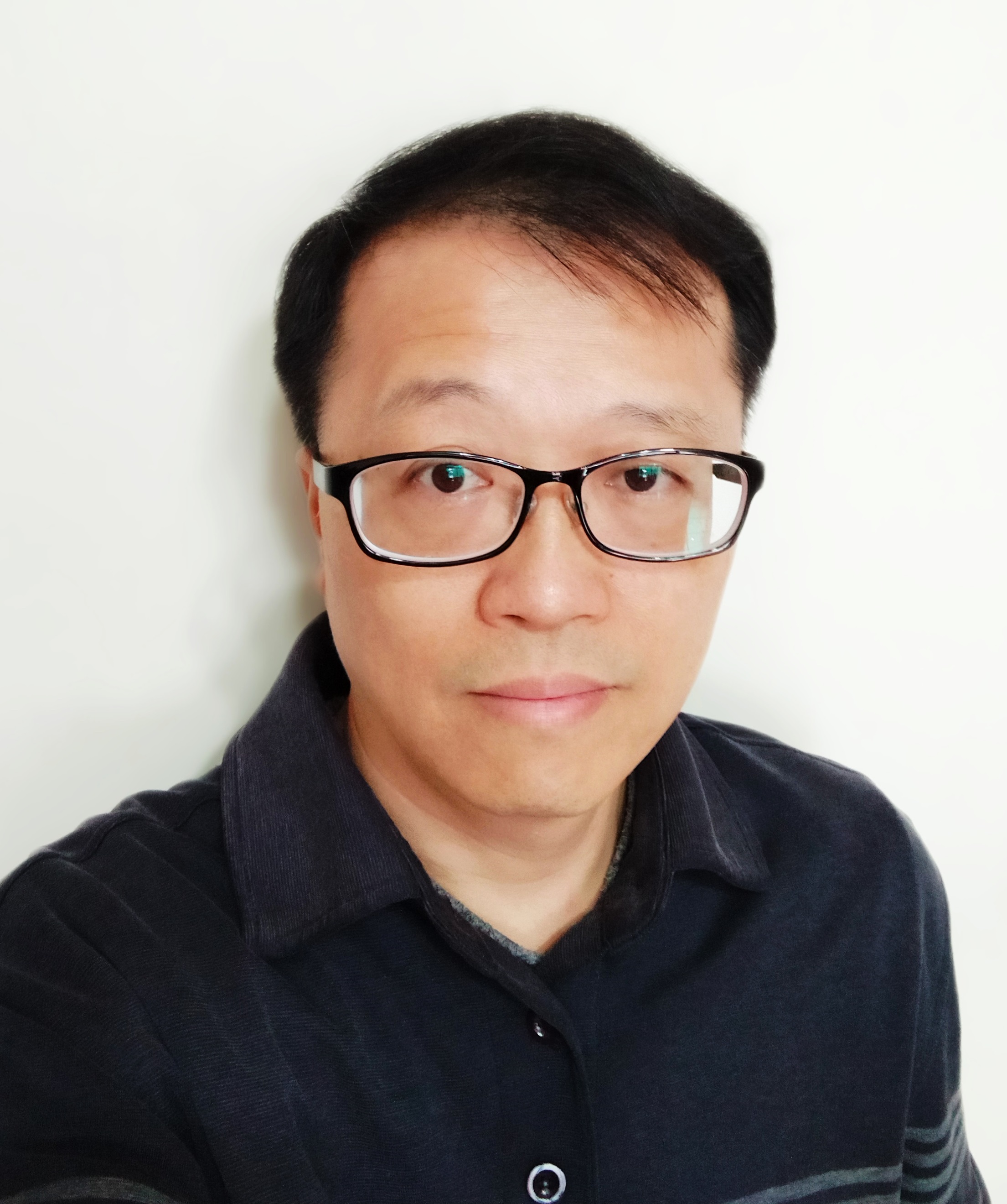 HUANG-YAO HONG照片